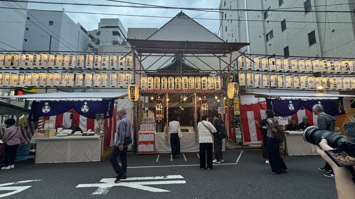 べったら市で賑わう寶田恵比寿神社